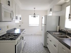 214 N 10th Ave - Photo 1 of 1