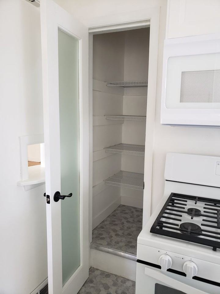 214 N 10th Ave - Photo 4 of 50