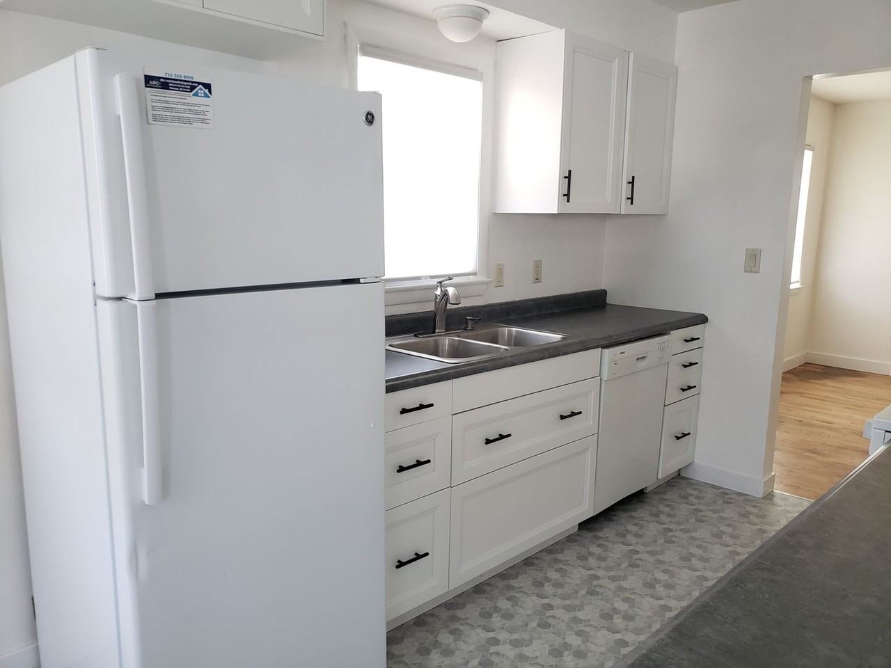 214 N 10th Ave - Photo 6 of 50