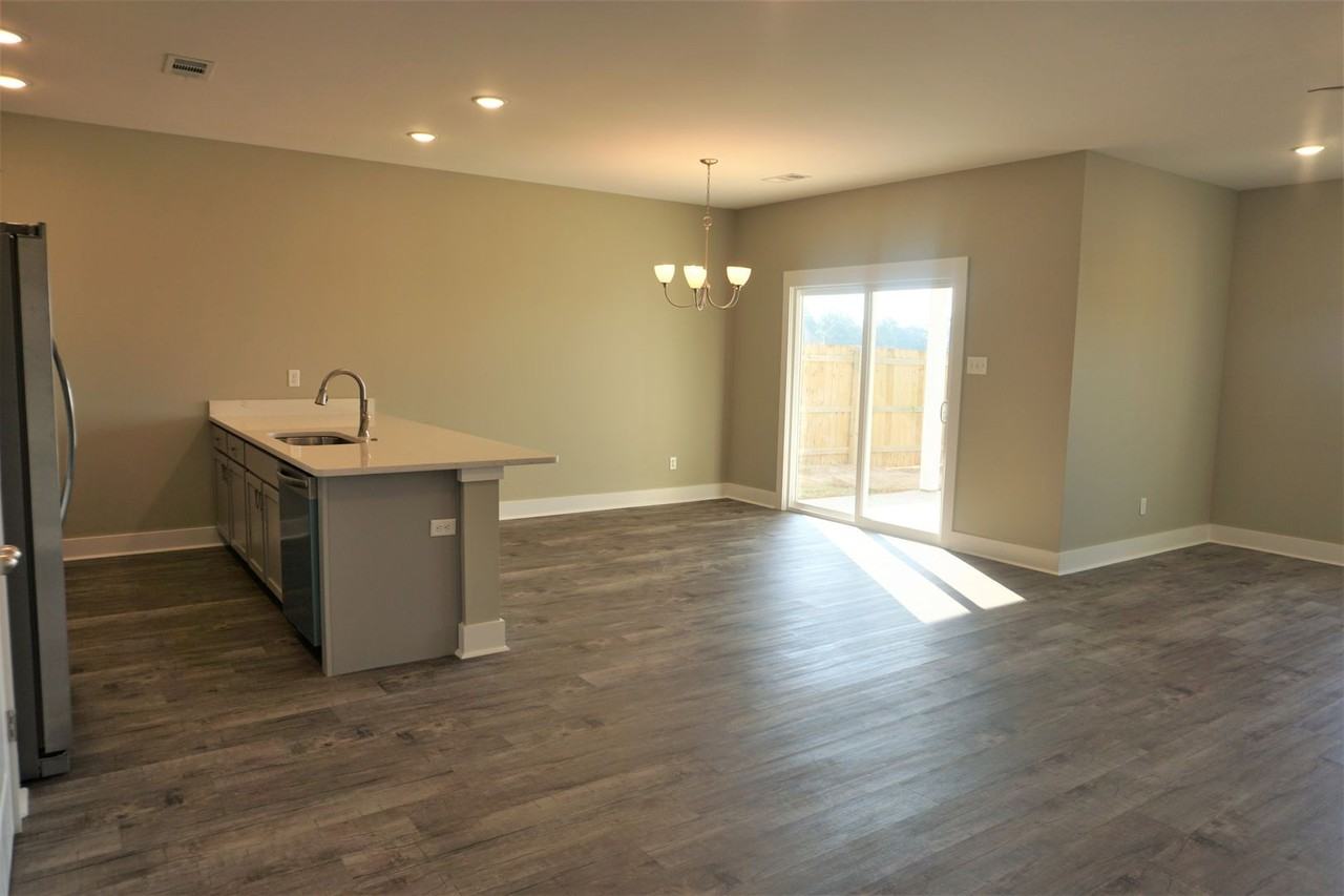 3651 Red Maple Way - Photo 2 of 22