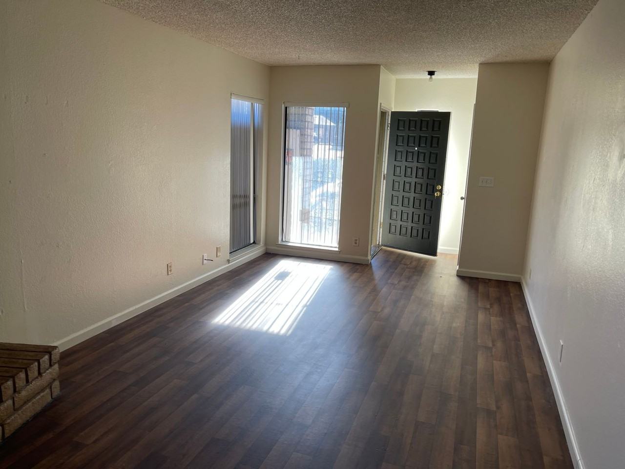 5144-5146 Karm - Photo 3 of 9