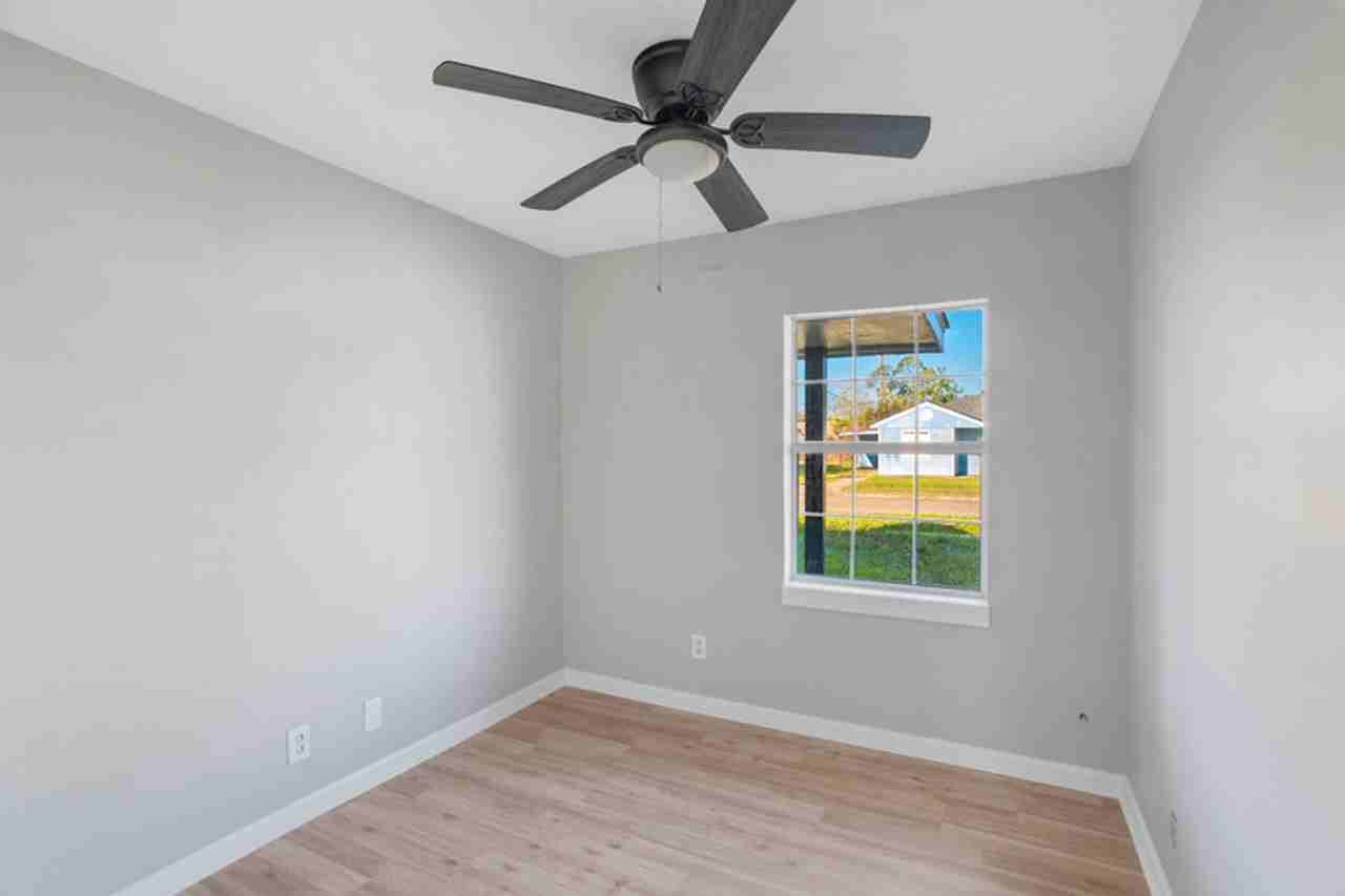 3529 W Roosevelt St - Photo 3 of 11