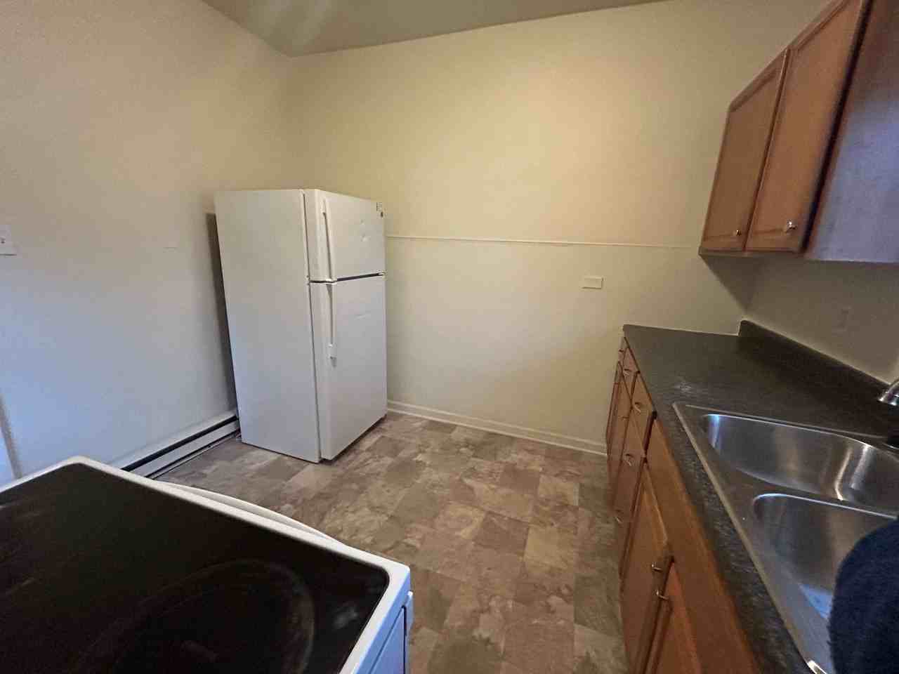 684 Columbia Ave. - Photo 3 of 12