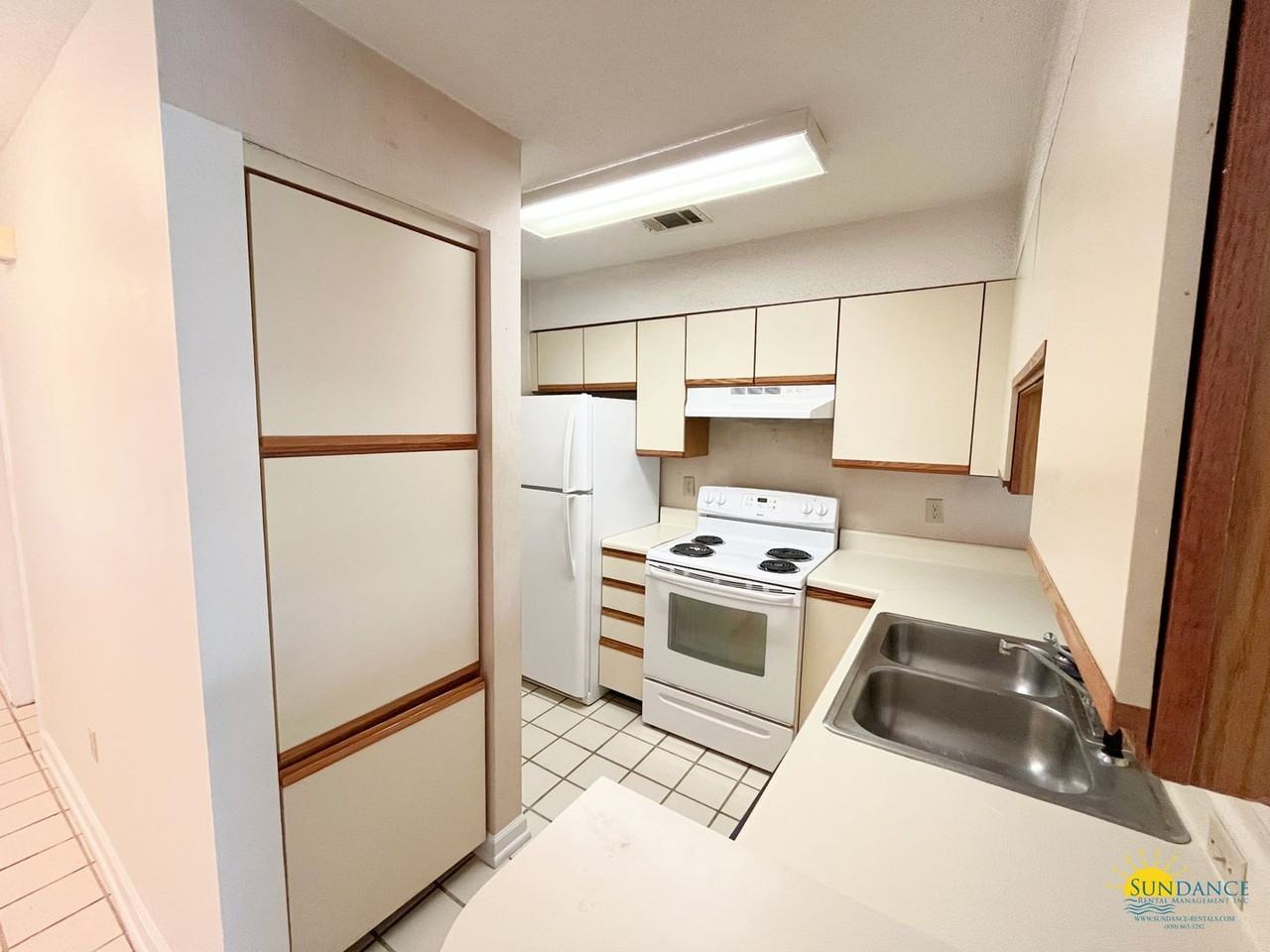 107 Westlake Ct - Photo 6 of 16