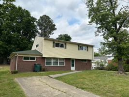 featured image of 9206 Farmington Dr