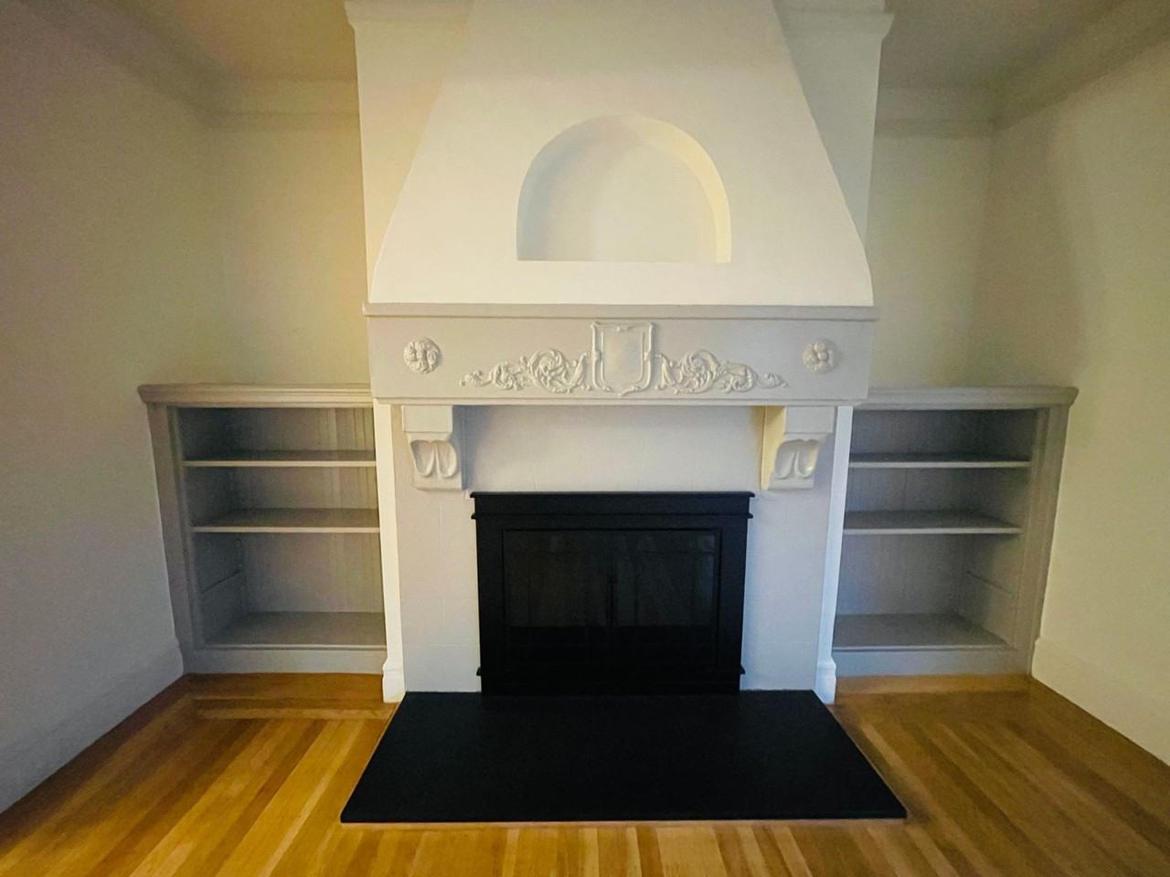 3634 Scott St - Photo 3 of 24