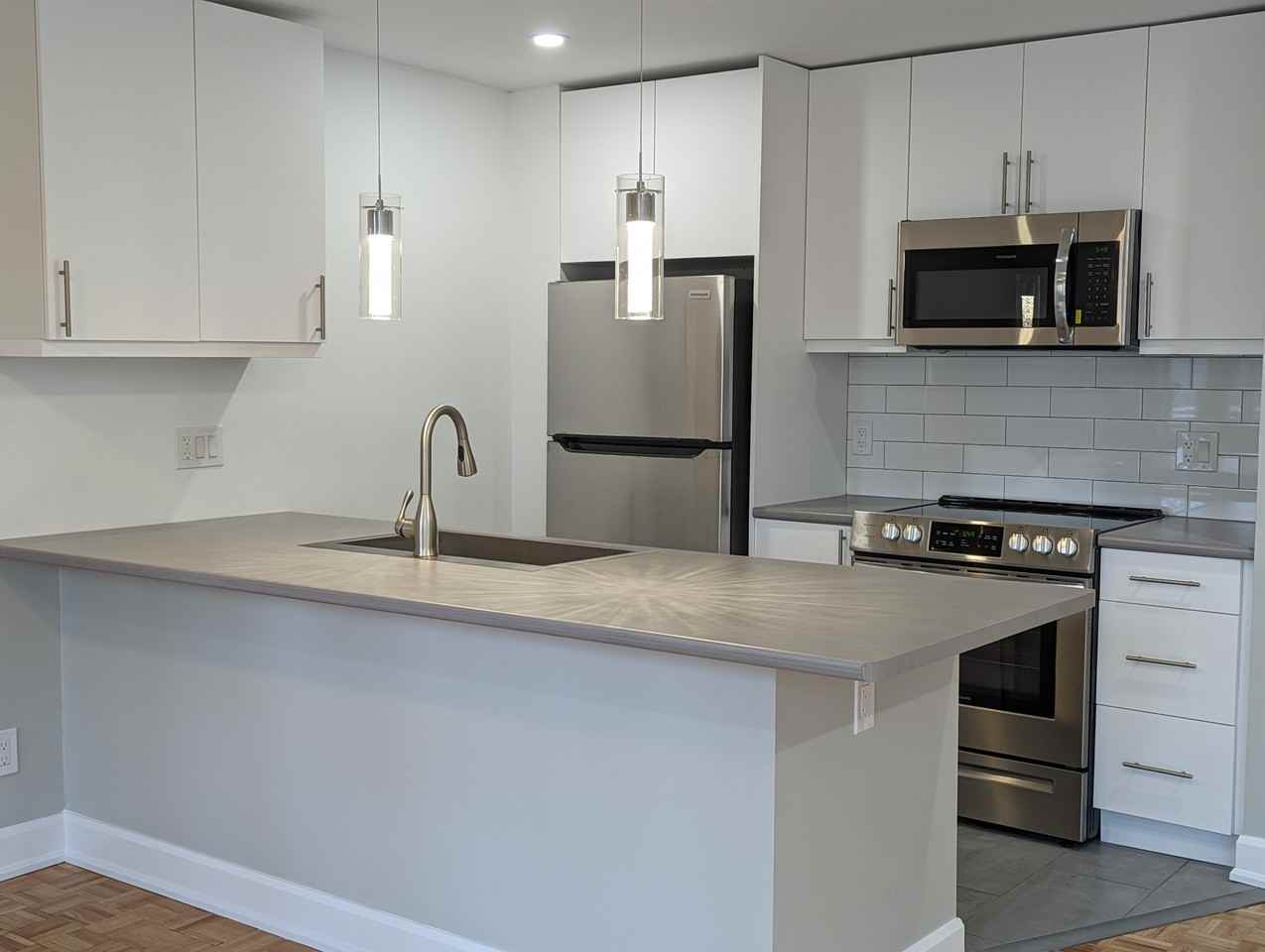 Aurora Towers - 90 Temperance St - Photo 2 of 18