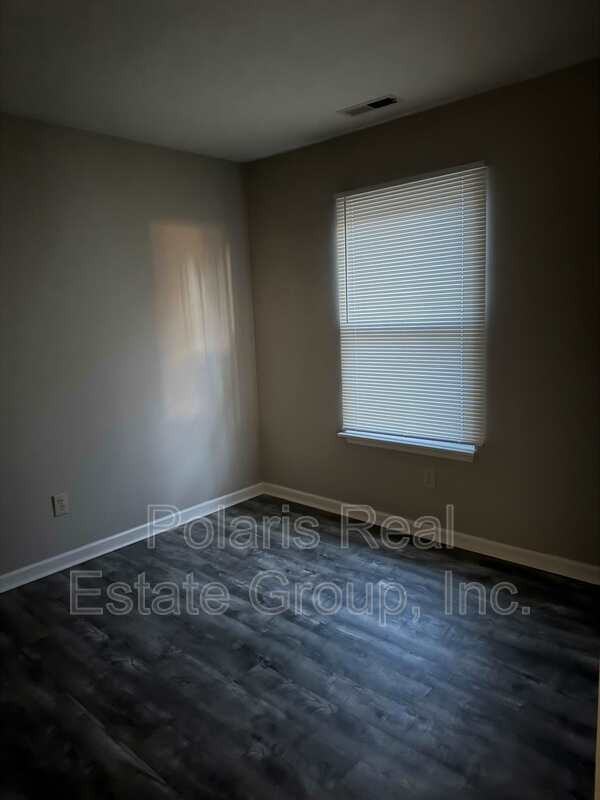 5523 Orth Ct - Photo 5 of 8