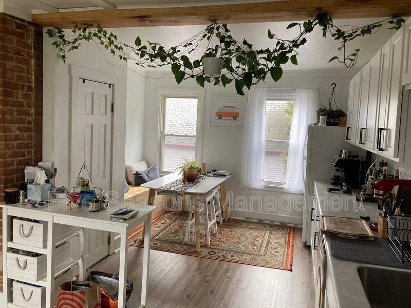 15 Allen Street - Photo 3 of 13