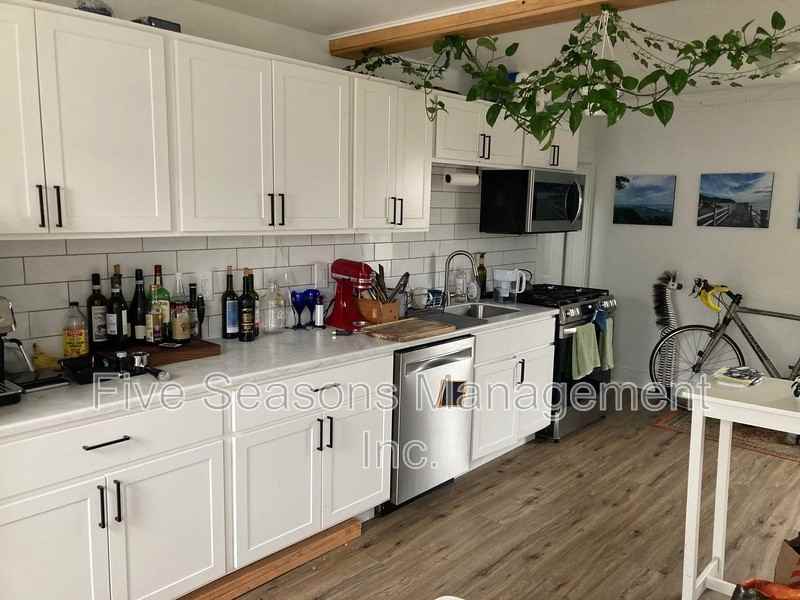 15 Allen Street - Photo 6 of 13