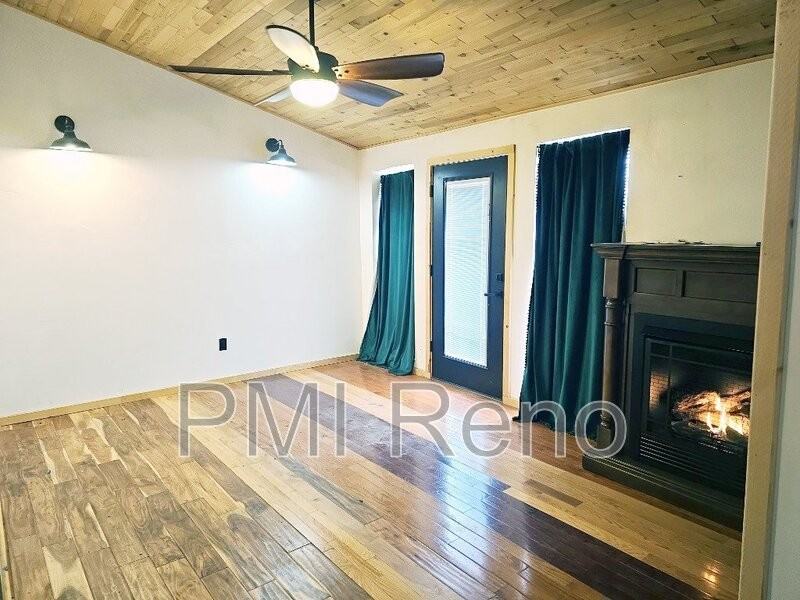 5055 Pasture View Rd - Photo 3 of 15