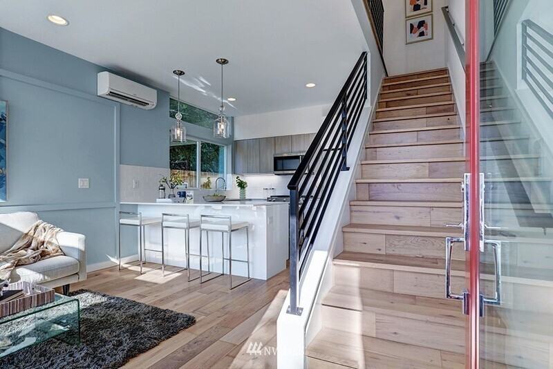 632 10th Avenue East - Photo 4 of 23