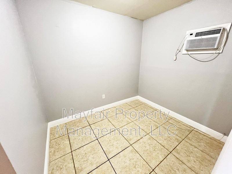 3615 Sw 52nd Ave #C208 - Photo 3 of 16