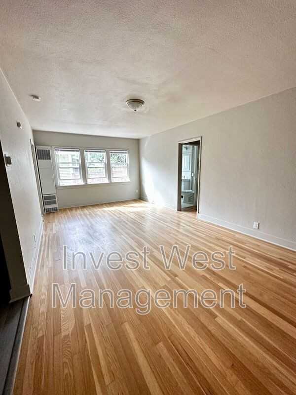615 Nestreet #5 - Photo 4 of 20