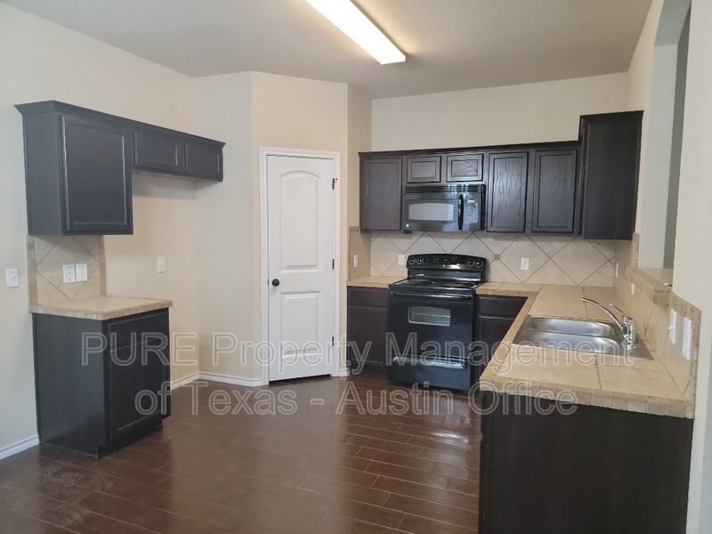 120 S Holly St - Photo 2 of 15