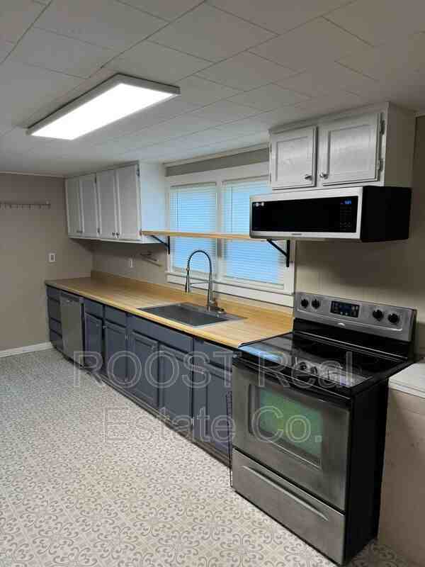 527 E Ward St - Photo 2 of 12