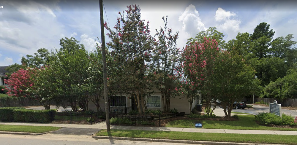 Sweet Briar - Photo 3 of 4