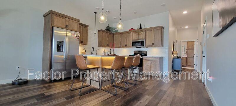 235 Belgrade Ave #301 - Photo 7 of 20