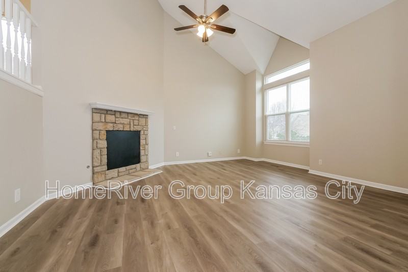 12390 S Parker Ter - Photo 2 of 19