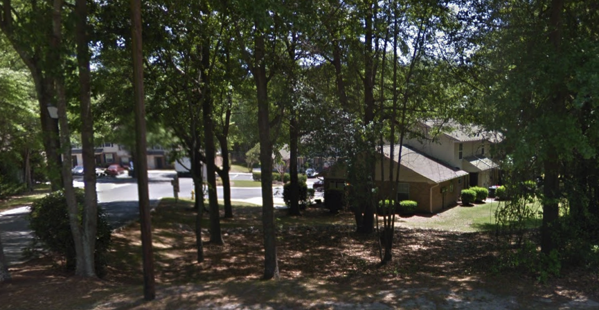 Oak Terrace - Photo 3 of 5