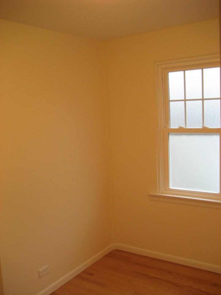 La Crosse Ave #1N - Photo 3 of 6