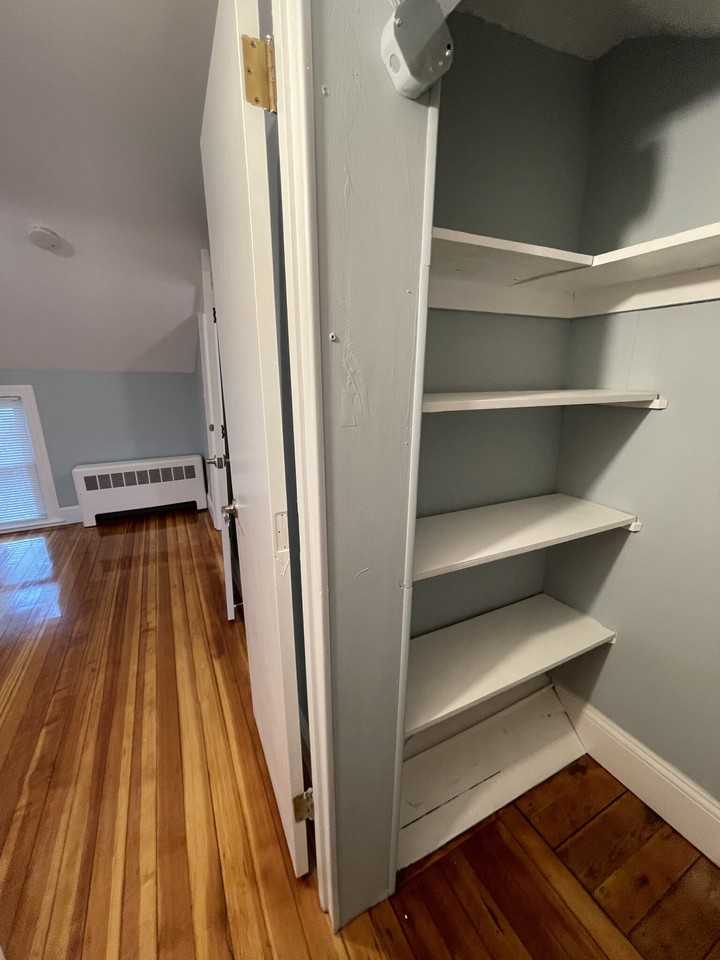 309 Highland Ave #R - Photo 7 of 28