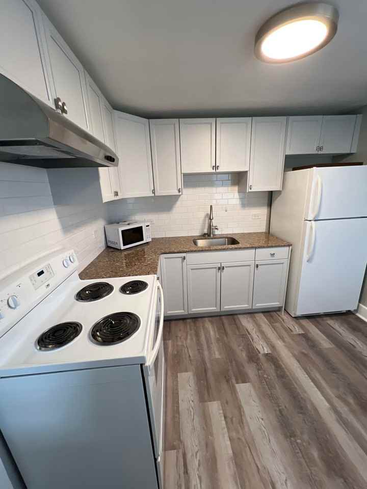 3225 Meachem Rd - Photo 3 of 14
