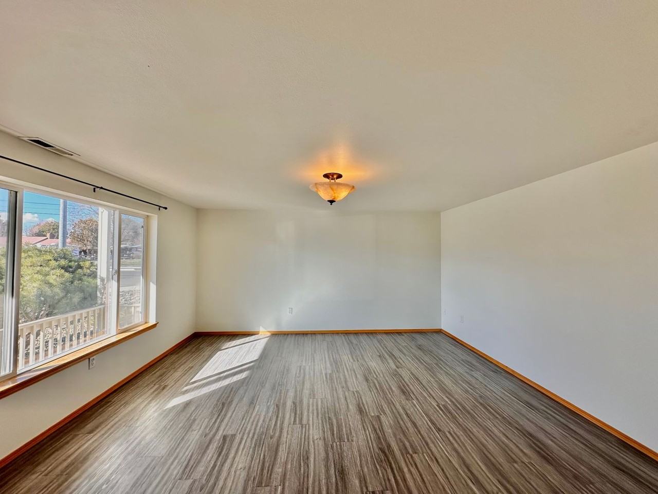 2108 N Regal St - Photo 3 of 35