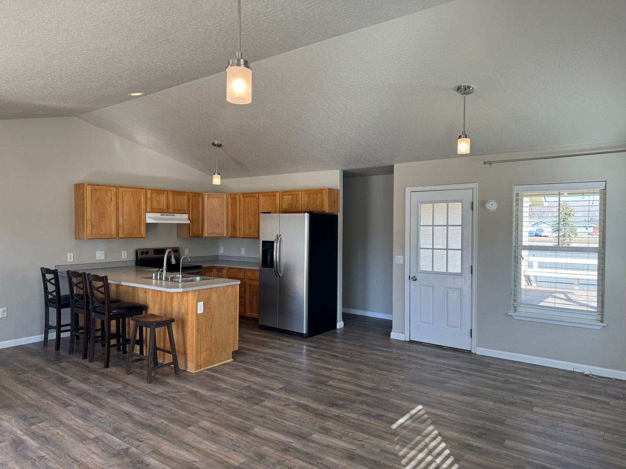 5122 Excalibur Way - Photo 3 of 23