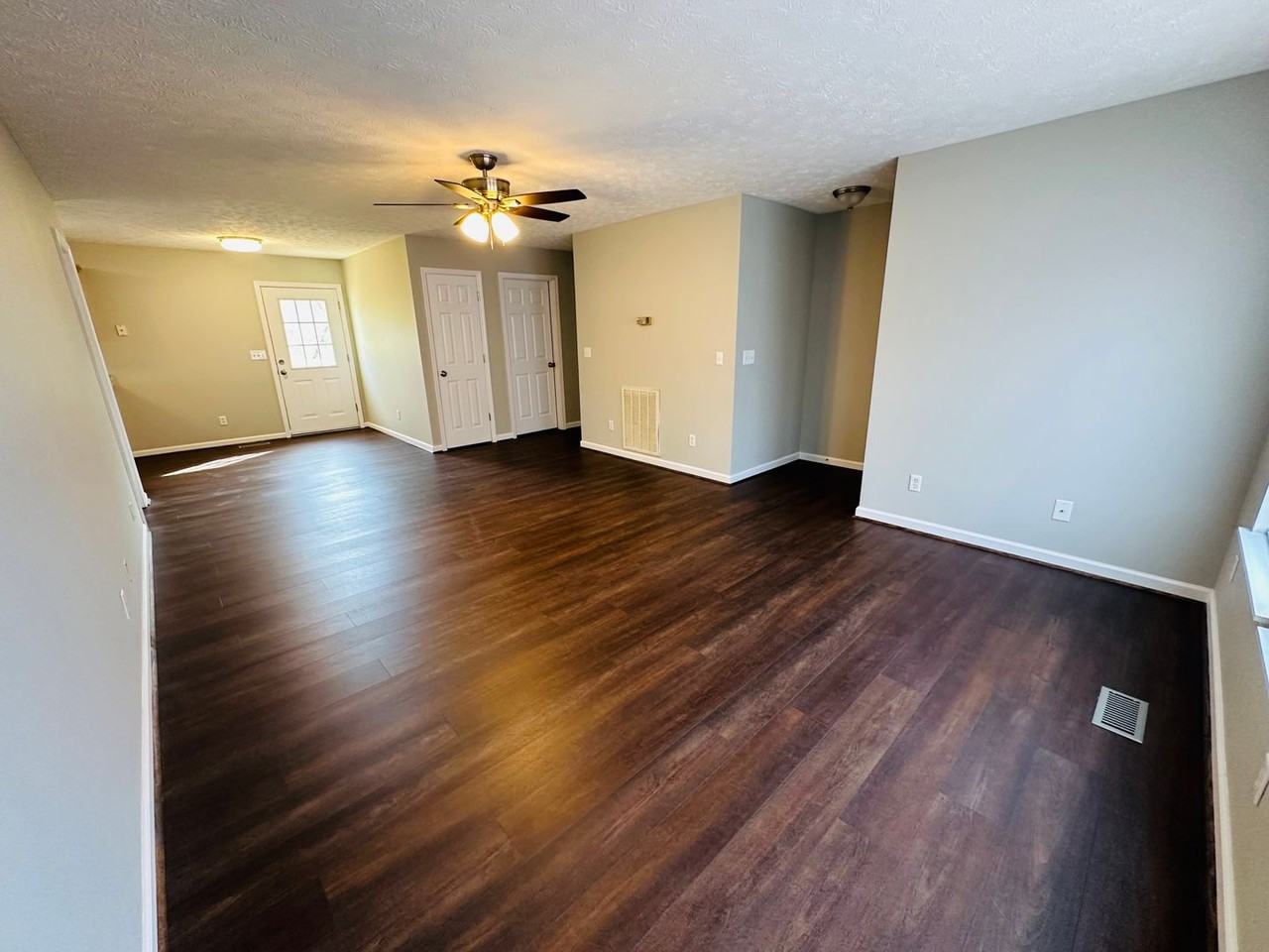 2102 Harrell Dr - Photo 6 of 16
