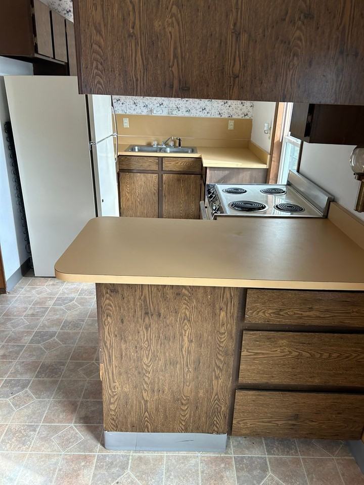 335 5th Ave W #3 - Photo 4 of 8