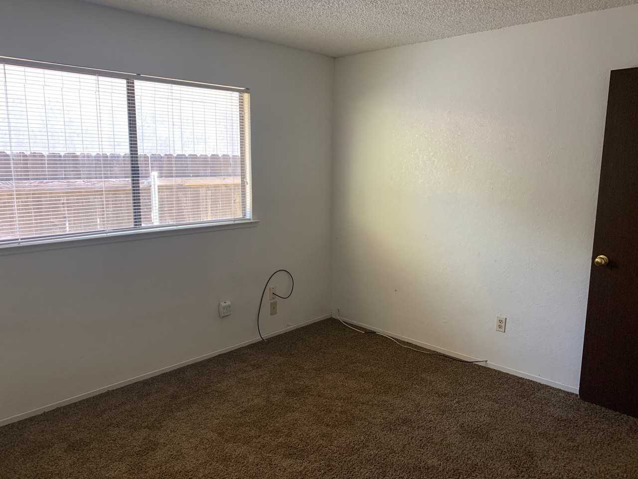 5alder - Photo 2 of 6