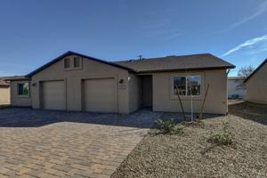 featured image of 3027 N Corrine Dr