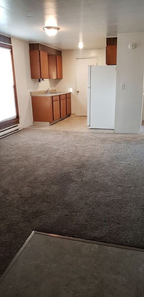 Baker St. Apartments - Photo 2 of 8