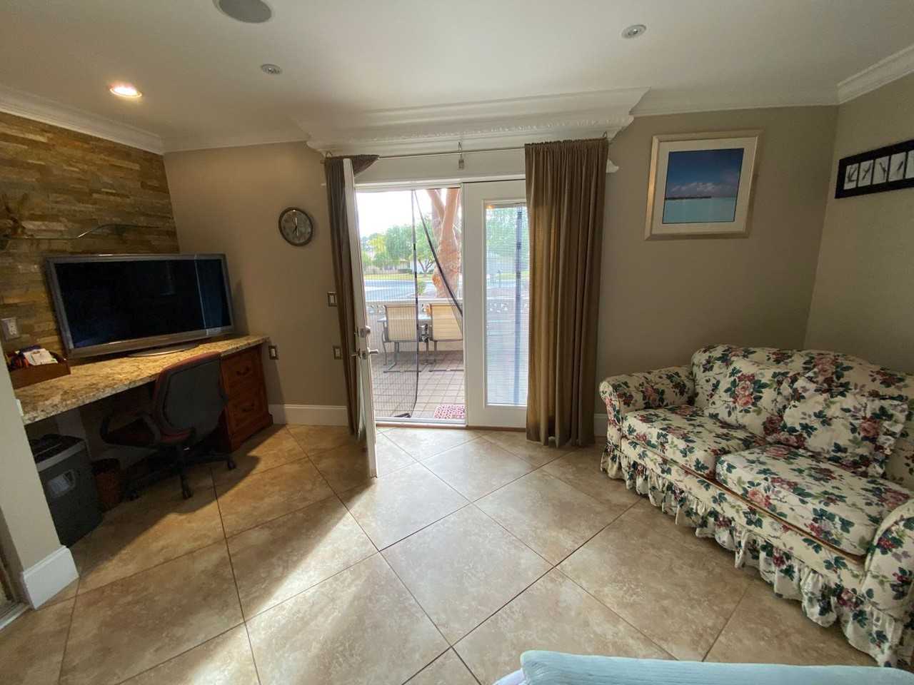 561 Leisure World - Photo 6 of 21