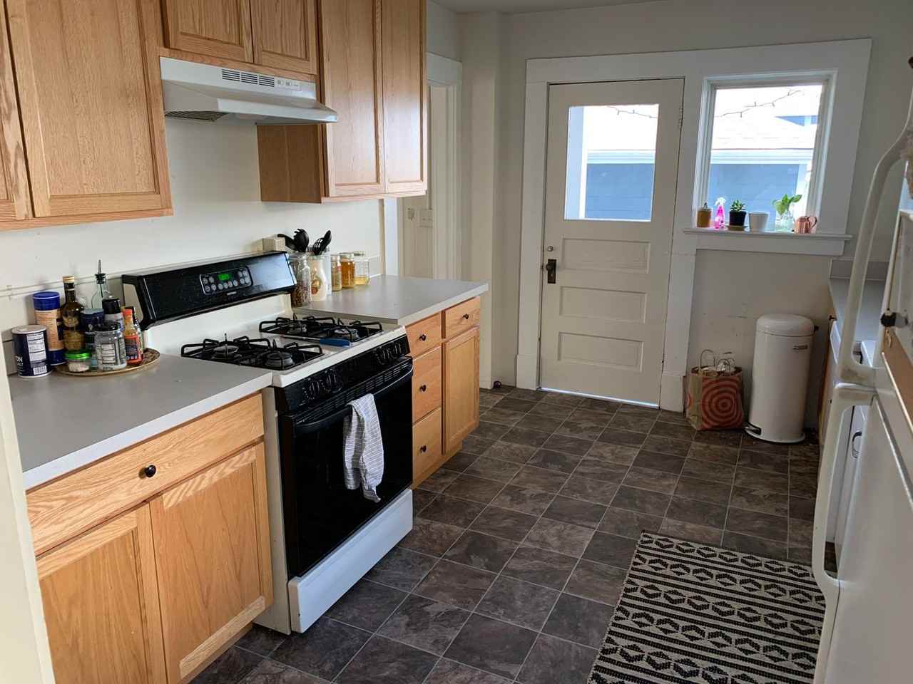 625/627/629 N Forest St - Photo 5 of 33