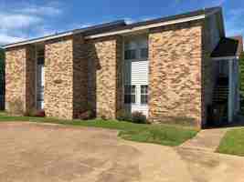 featured image of 2619 Pecan Knoll St