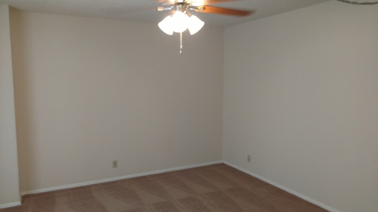 1302 Hollow Creek Dr #C - Photo 6 of 16