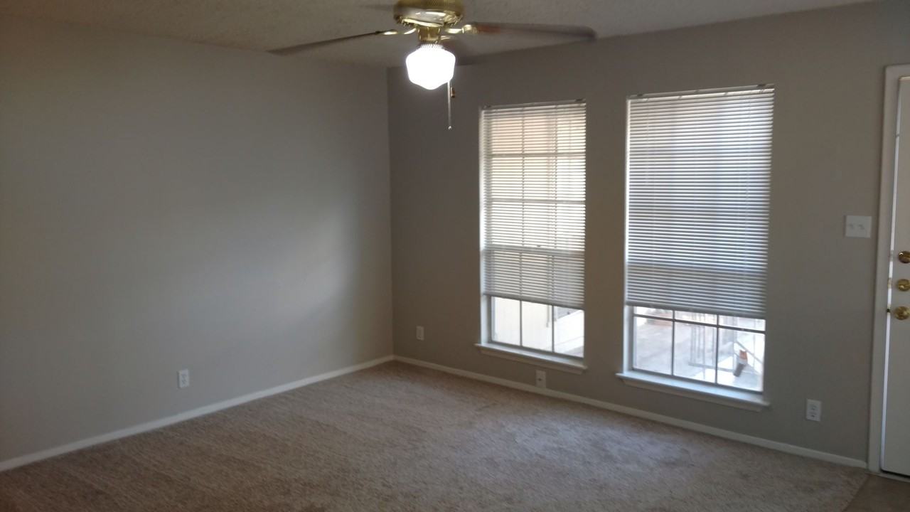 1302 Hollow Creek Dr #C - Photo 7 of 18