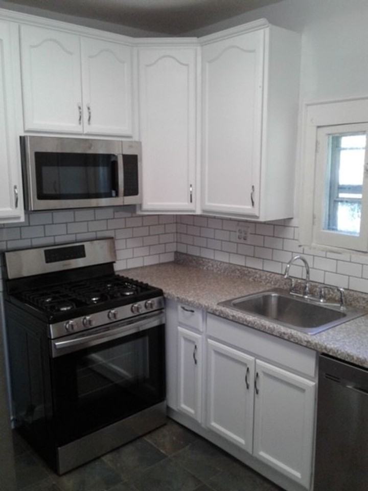 318 North St - Photo 4 of 15