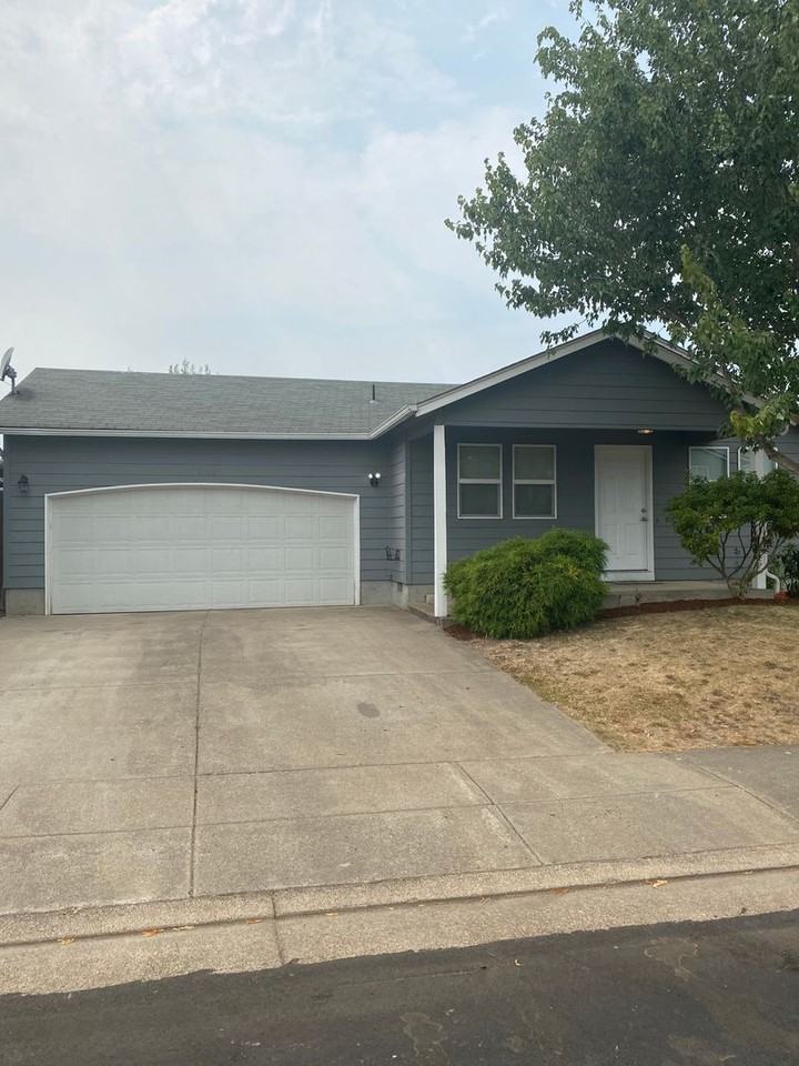 2352 Boston St Se - Photo 2 of 23