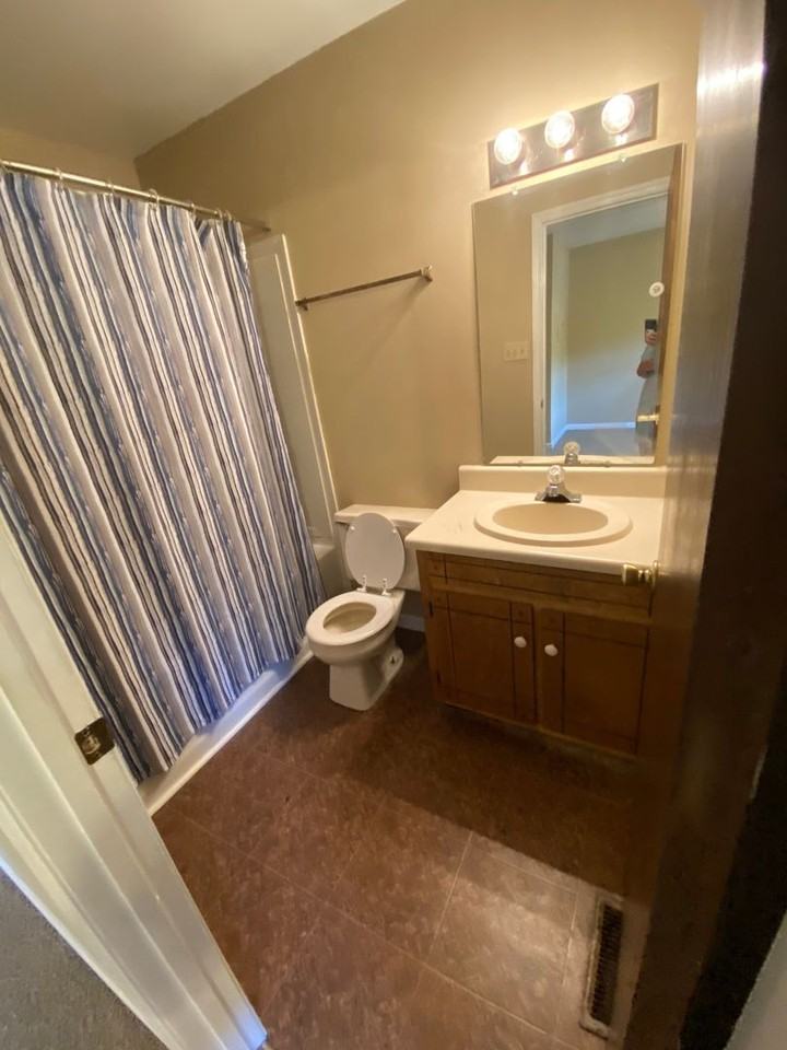 547 20th St Nw - Photo 6 of 7