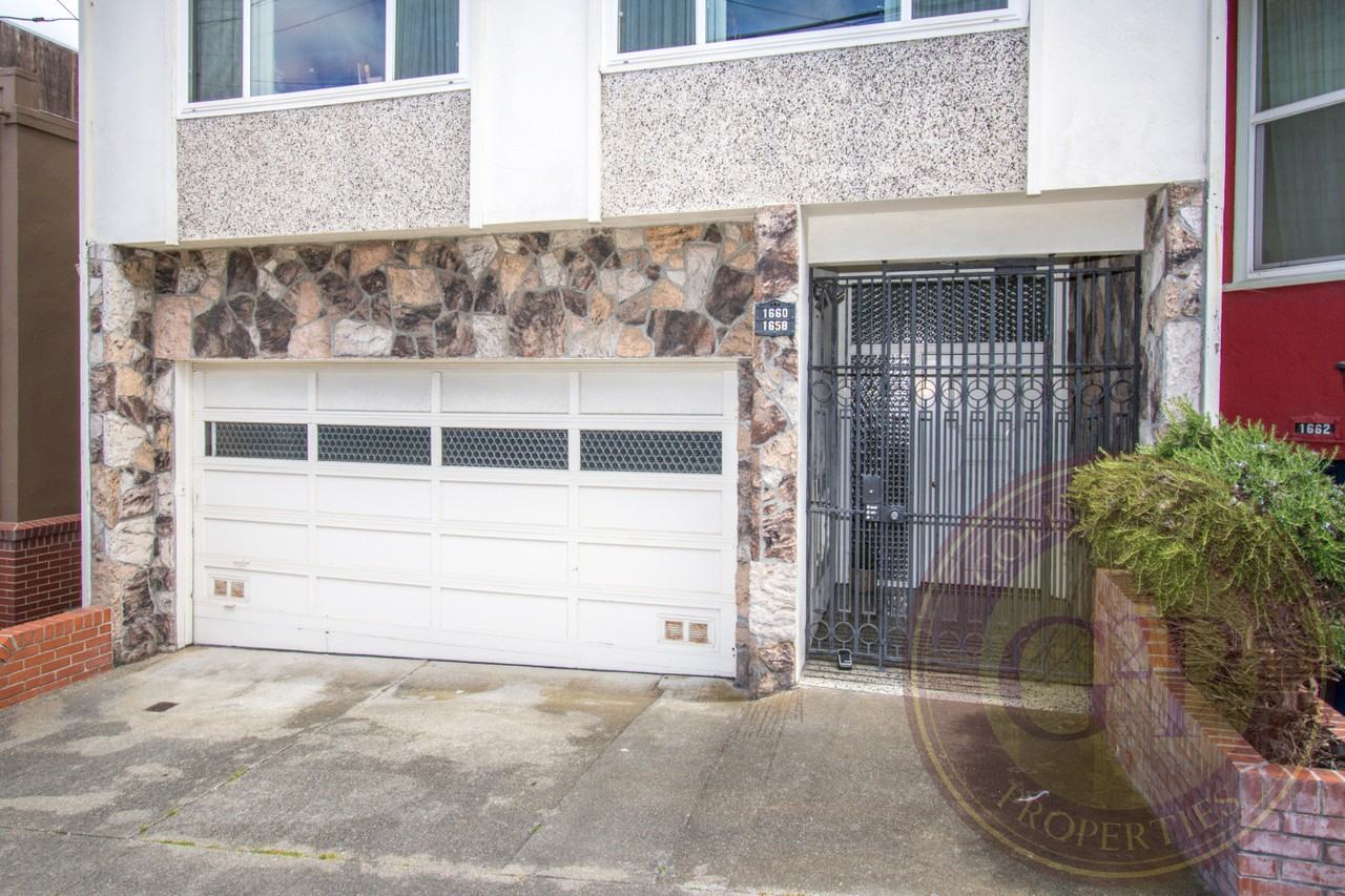 1660 11th Ave - Photo 2 of 32