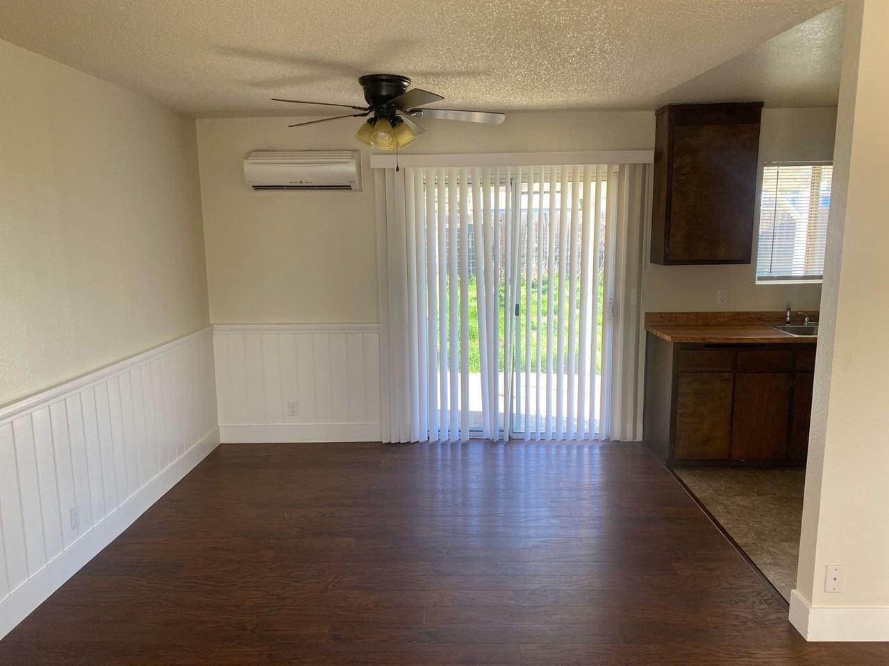 1155 Beltline Rd - Photo 4 of 18