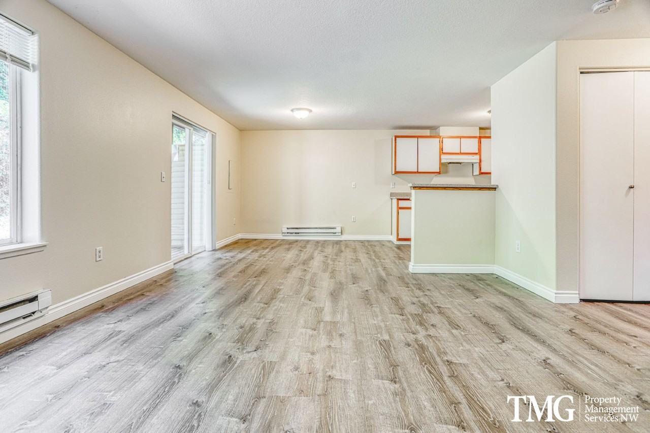 Third Avenue Apartments - Photo 3 of 30