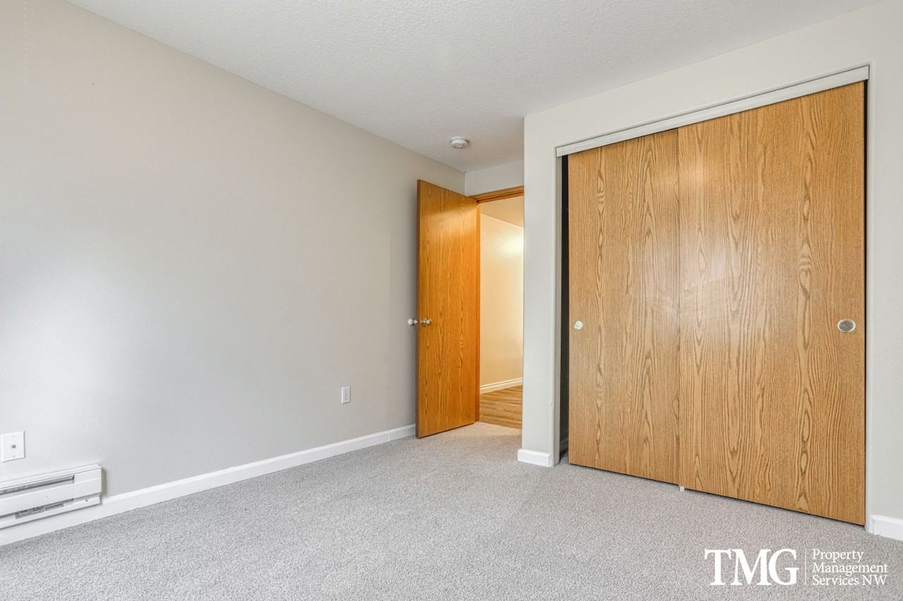 Third Avenue Apartments - Photo 5 of 30