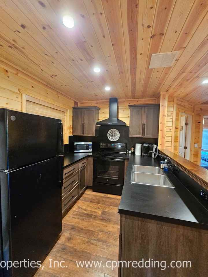 13477 Oak Run Rd - Photo 4 of 27