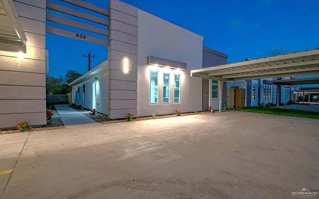 904 N Spruce St #3 - Photo 2 of 15