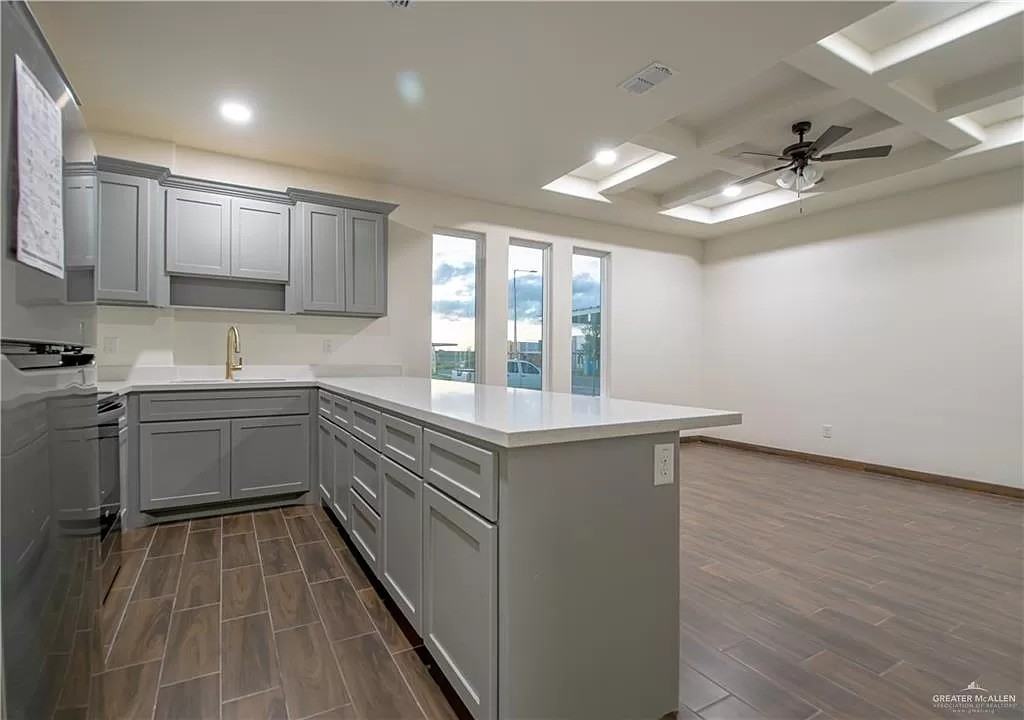 904 N Spruce St #3 - Photo 3 of 15