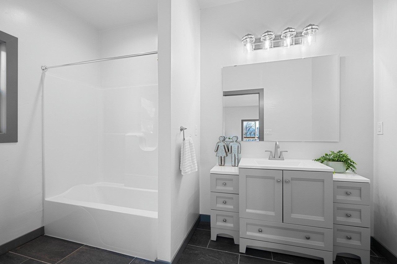 309 S Van Buren St #NA - Photo 6 of 30